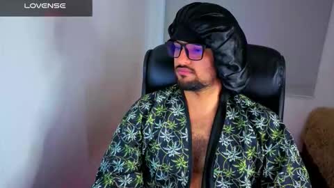 Snapshot of ernesto_rodriguez_82 chatting on February 13, 11:06 am ernesto rodriguez 82 online show from February 13, 11:06 am