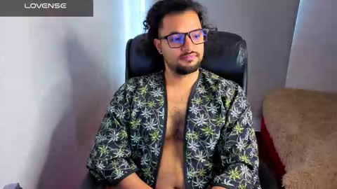 Snapshot of ernesto_rodriguez_82 chatting on February 15, 11:52 am ernesto rodriguez 82 online show from February 15, 11:52 am