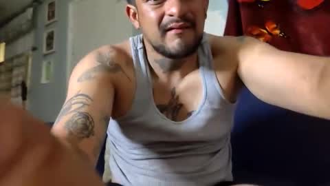 Snapshot of ernestomaravilla141 chatting on April 25, 7:33 am Ernesto online show from April 25, 7:33 am