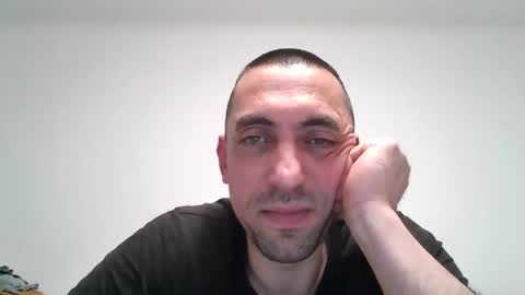 Snapshot of eros8407 chatting on January 6, 8:01 pm eros8407 online show from January 6, 8:01 pm