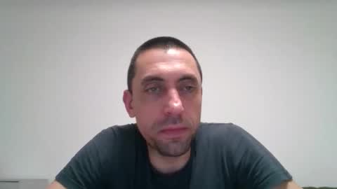 Snapshot of eros8407 chatting on February 15, 10:50 pm eros8407 online show from February 15, 10:50 pm