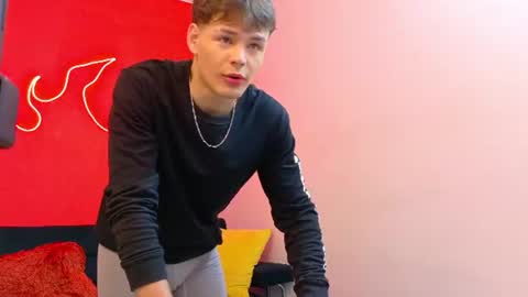 Snapshot of eros_steel chatting on July 14, 4:06 am Eros online show from July 14, 4:06 am