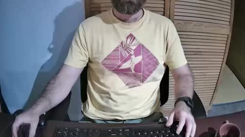 Snapshot of eroskatt chatting on October 12, 1:04 am Eroskatt online show from October 12, 1:04 am