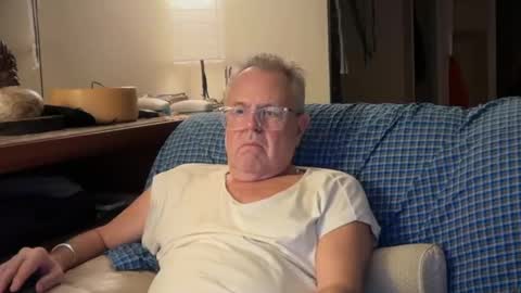 eros online show from November 21, 8:24 am