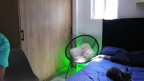 Snapshot of eroswild_ chatting on June 9, 7:03 pm Eros Wild online show from June 9, 7:03 pm