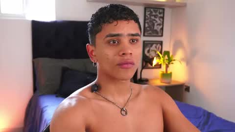 Snapshot of eroswild_ chatting on June 10, 7:57 pm Eros Wild online show from June 10, 7:57 pm