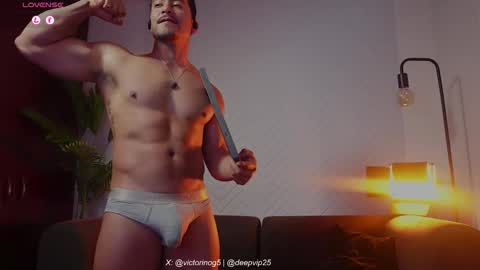 Snapshot of eroswolfs chatting on May 11, 9:01 pm eroswolf online show from May 11, 9:01 pm