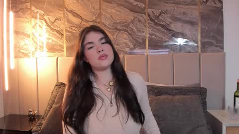 Snapshot of erotic_boobs chatting on November 4, 7:46 pm Karen online show from November 4, 7:46 pm