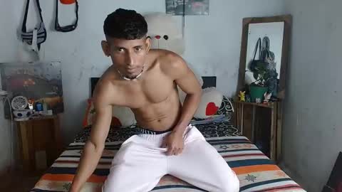 Snapshot of erotic_city_boyz69 chatting on January 23, 6:56 pm WILL online show from January 23, 6:56 pm
