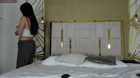 eroticams_vc online show from September 25, 2:32 pm