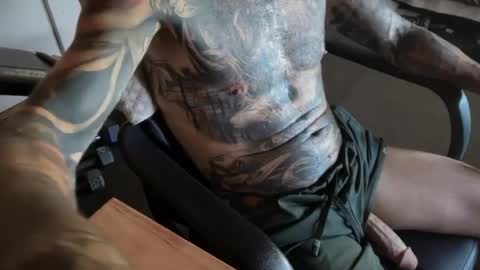 Snapshot of eroticcloseups chatting on July 28, 11:26 pm Erotic CloseUps online show from July 28, 11:26 pm
