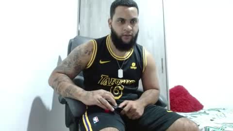 Snapshot of eroticoblack chatting on July 7, 8:18 am Eroticoblack online show from July 7, 8:18 am
