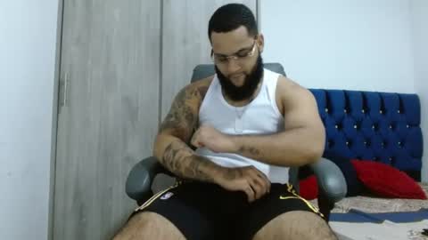 Snapshot of eroticoblack chatting on August 1, 2:33 am Eroticoblack online show from August 1, 2:33 am