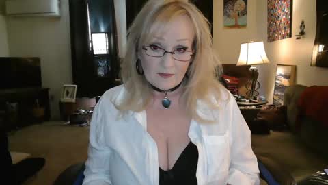 EroticSiren2 online show from February 15, 12:11 pm