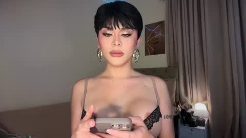 Snapshot of erotictsmonica chatting on July 18, 4:55 pm monica online show from July 18, 4:55 pm