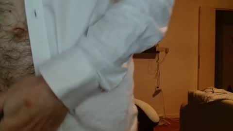 Snapshot of erzzoofr chatting on February 24, 9:31 pm Erzzoo online show from February 24, 9:31 pm