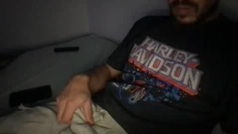Snapshot of esc0o chatting on May 22, 4:08 am hereforagoodtimenotalongtime online show from May 22, 4:08 am