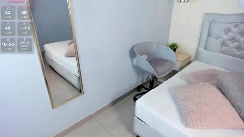 Escarlet online show from March 10, 11:37 am