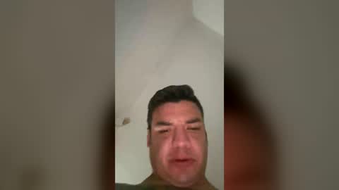 Snapshot of escodamus12 chatting on July 29, 11:52 am escodamus12 online show from July 29, 11:52 am