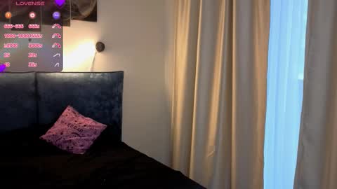 EshleGreen online show from February 2, 1:21 pm