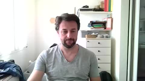 esibizionista 91 online show from April 29, 7:56 am