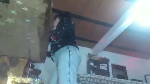 Eskela911 online show from December 9, 1:07 am