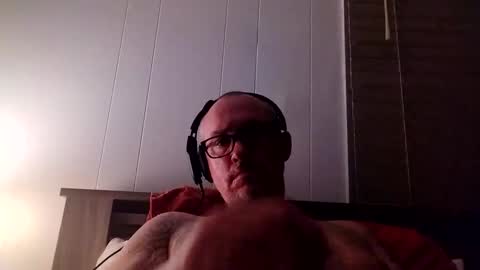 eskewrichard0437131 online show from April 3, 7:28 am