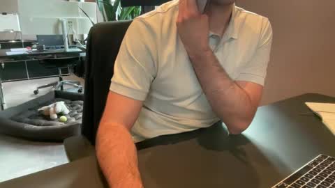 Snapshot of eskp chatting on September 11, 8:58 am eskp online show from September 11, 8:58 am