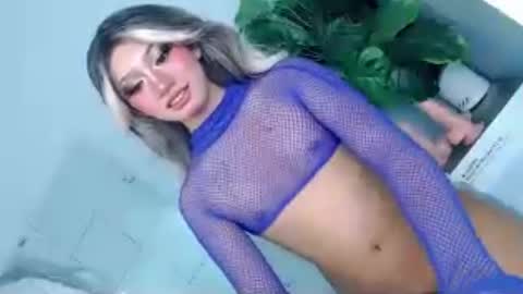 Snapshot of esmeralda28x chatting on July 11, 1:30 am esmeralda28x online show from July 11, 1:30 am