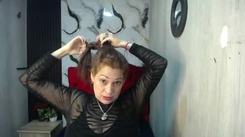 esmeralda black online show from May 6, 3:13 am