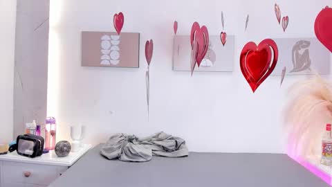 Snapshot of esmeralda_duarte chatting on February 15, 7:51 am esmeralda online show from February 15, 7:51 am