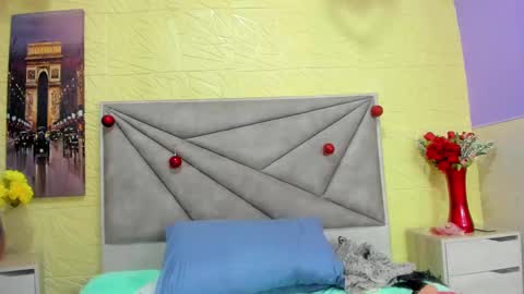 Esmeralda .INDEPENDENT MODEL online Monday to Saturday 3 pm Chicago online show from March 6, 3:02 am