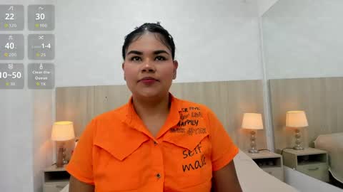 Esmeralda online show from May 1, 7:40 pm