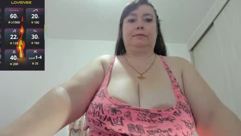 Snapshot of esmeraldo_mfc chatting on May 30, 5:15 am Esmeralda online show from May 30, 5:15 am