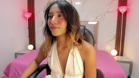 Snapshot of esperanzamora chatting on April 9, 12:10 pm esperanzamora online show from April 9, 12:10 pm