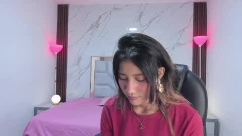 Snapshot of esperanzamora chatting on April 17, 11:46 am esperanzamora online show from April 17, 11:46 am