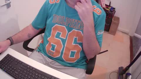 Snapshot of essex_wild chatting on January 1, 9:20 pm Morph online show from January 1, 9:20 pm