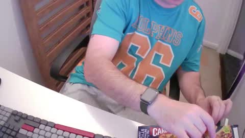 Snapshot of essex_wild chatting on October 5, 8:07 pm Morph online show from October 5, 8:07 pm