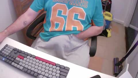 Snapshot of essex_wild chatting on November 8, 8:29 pm Morph online show from November 8, 8:29 pm