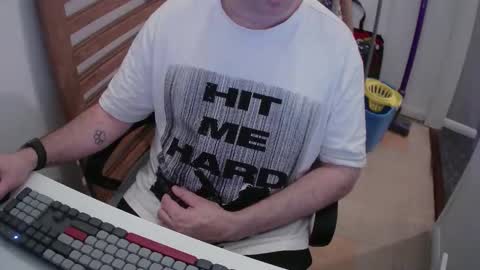 Snapshot of essex_wild chatting on December 14, 8:35 pm Morph online show from December 14, 8:35 pm