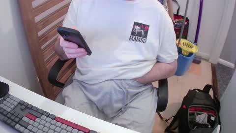 Morph online show from December 20, 9:44 pm