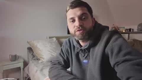 Snapshot of essexcouple88 chatting on March 11, 10:49 pm essexcouple online show from March 11, 10:49 pm