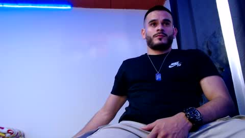 Esteban Fernandez online show from January 22, 9:54 pm