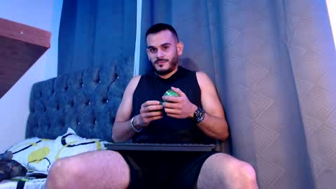 Esteban Fernandez online show from January 27, 4:30 am