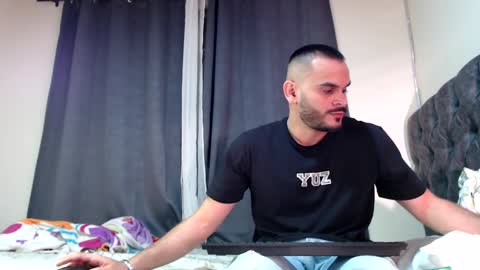 Esteban Fernandez online show from February 19, 2:12 am