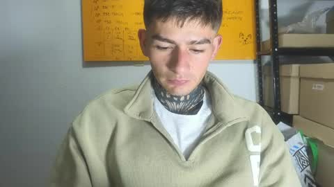 Snapshot of estebanchar_ chatting on June 6, 1:54 am Esteban independent model online show from June 6, 1:54 am