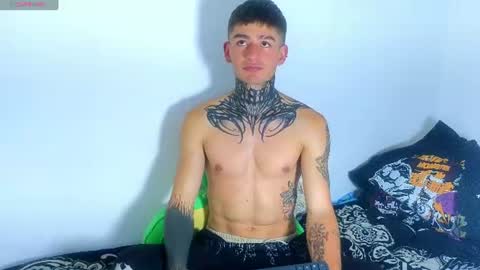 Snapshot of estebanchar_ chatting on June 11, 12:32 am Esteban independent model online show from June 11, 12:32 am