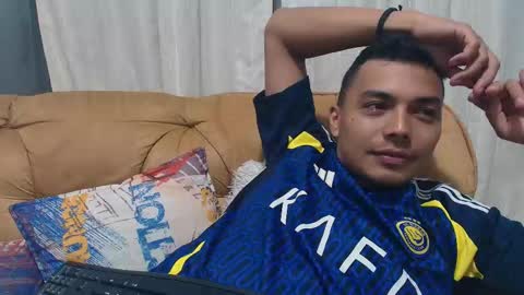 Esteban online show from November 13, 6:23 am