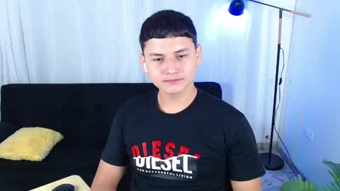 Snapshot of estebancum18 chatting on June 5, 1:06 pm estebancum18 online show from June 5, 1:06 pm