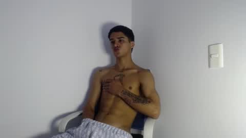 Snapshot of estebanjm22 chatting on February 27, 4:29 pm Esteban online show from February 27, 4:29 pm